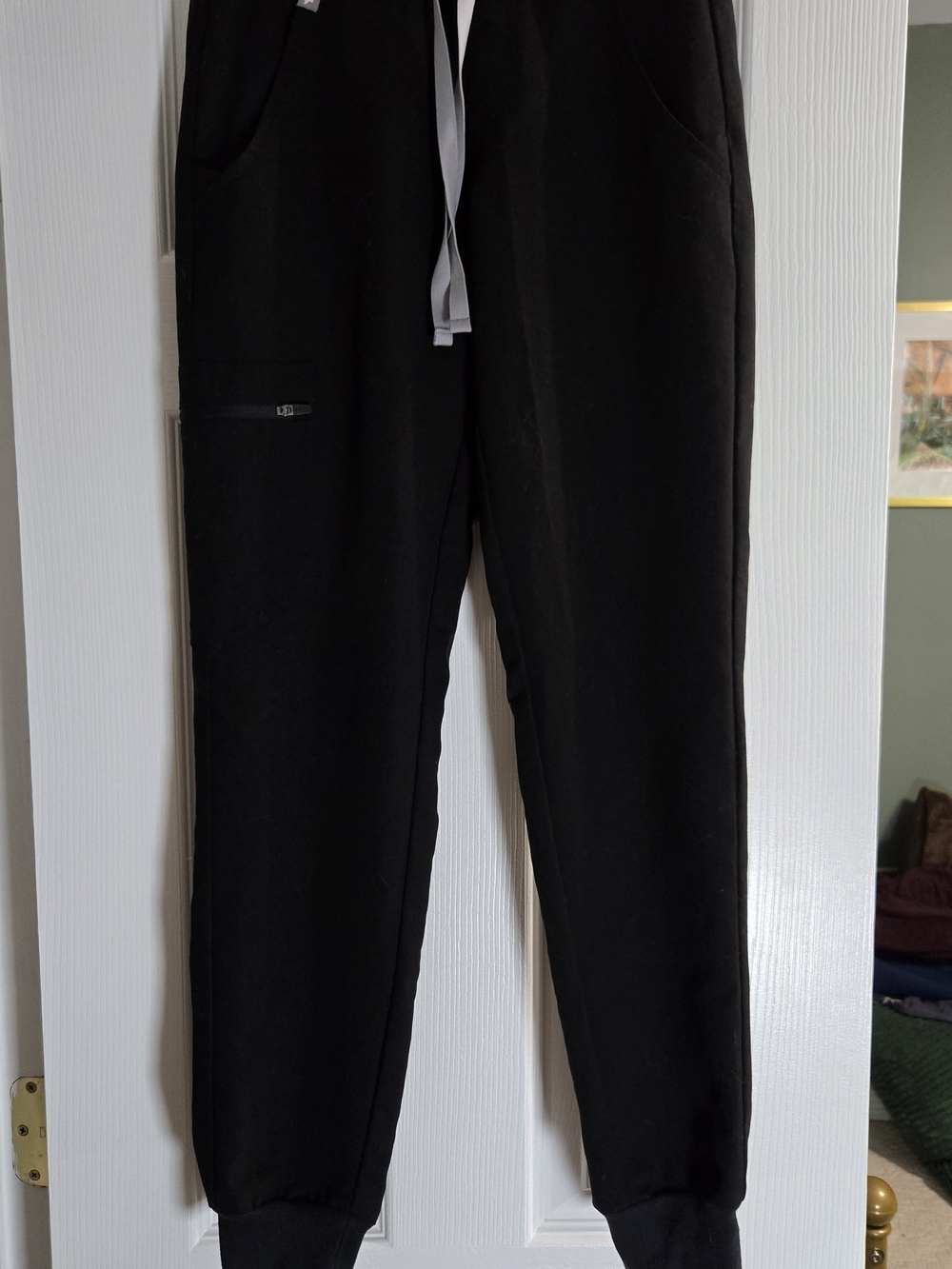 Figs Woman’s Black Jogger Scrub Pants with Contrast Drawstring
